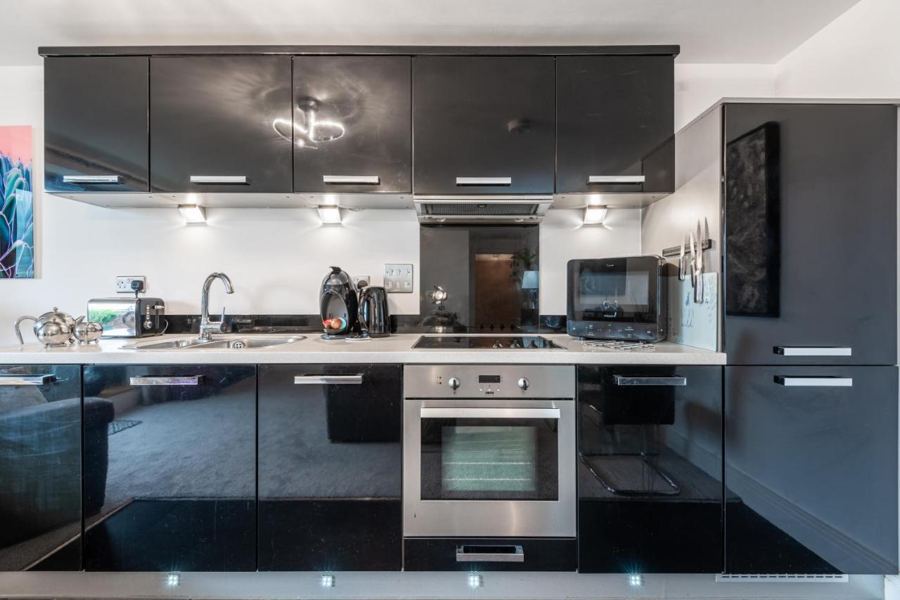 Luxurious River View Apartment With Terrace وورسيستير المظهر الخارجي الصورة